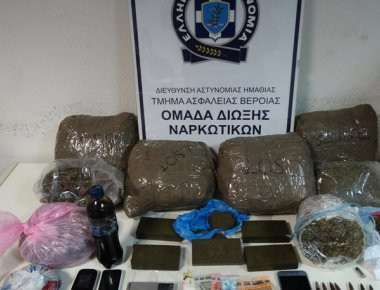 Θεσσαλονίκη: Έκρυβε επτά κιλά χασίς και πολεμικές σφαίρες στα σπίτια του